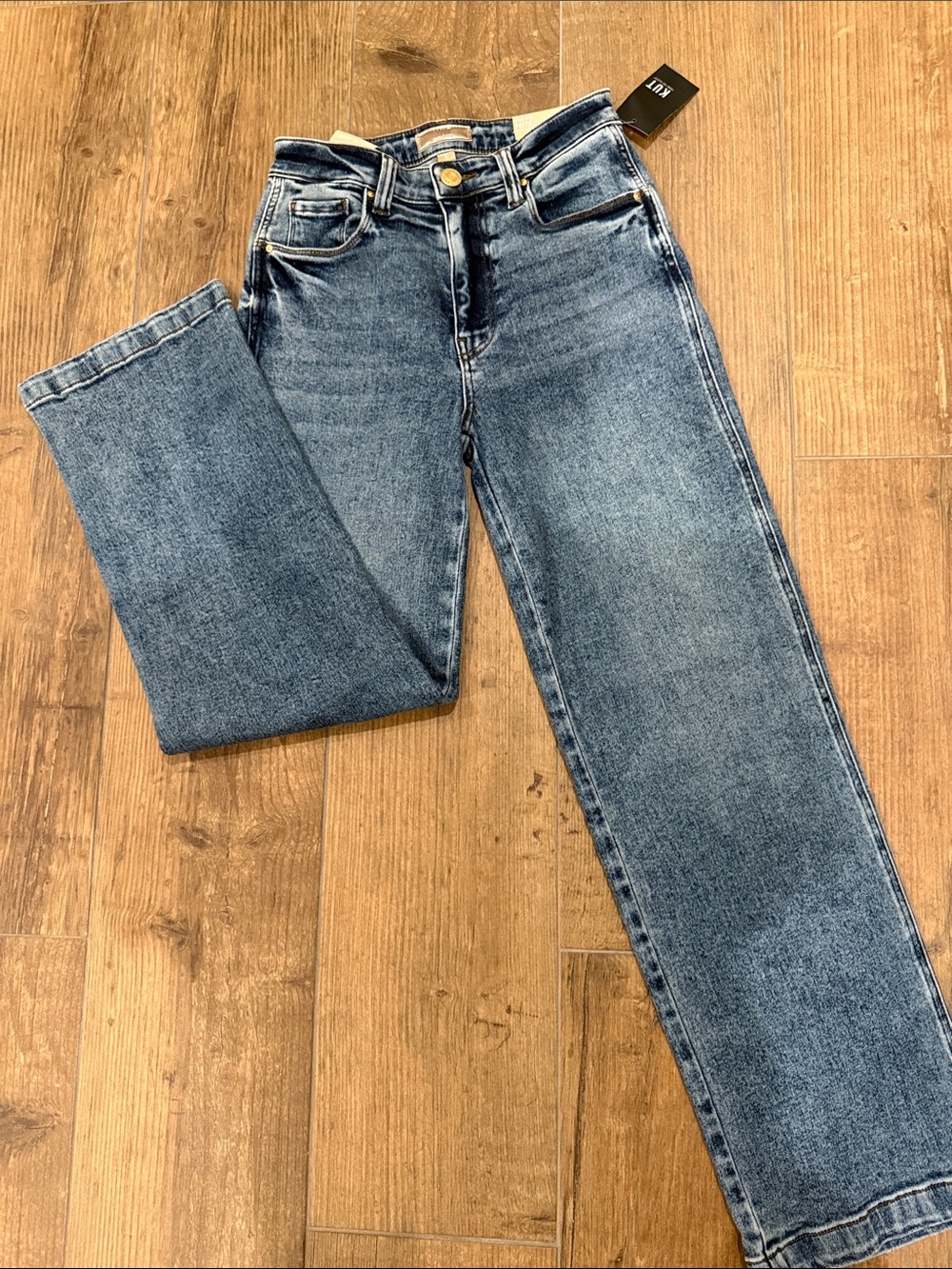 Kut from the Kloth Women’s High Rise Pattie Straight Leg Jeans